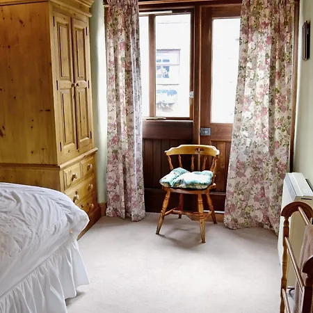 Swallow's Nest - E3245 *